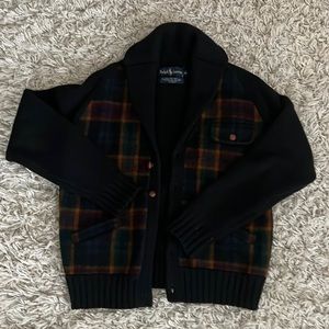 Beautiful vintage polo sweater